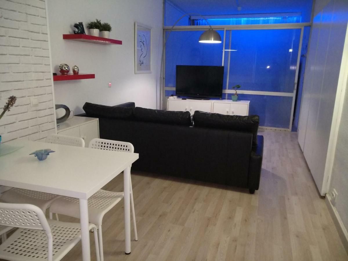 Moderno Apartamento Torremolinos Centroアパートメント エクステリア 写真