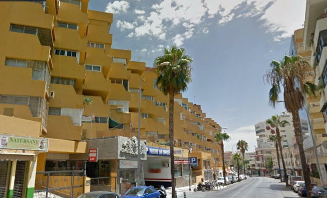 Moderno Apartamento Torremolinos Centroアパートメント エクステリア 写真