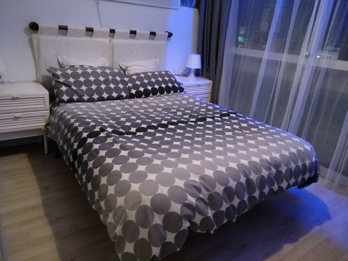 Moderno Apartamento Torremolinos Centroアパートメント エクステリア 写真